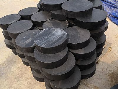 阿坝县板式橡胶支座由若干层橡胶片与薄钢板经加压硫化